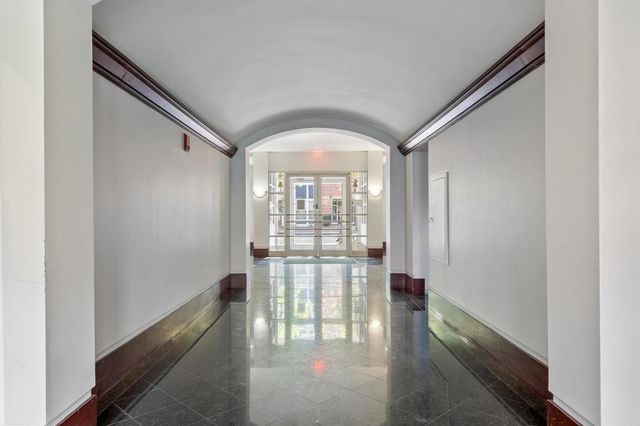 3 Douglas Park 316, Boston, MA 02118