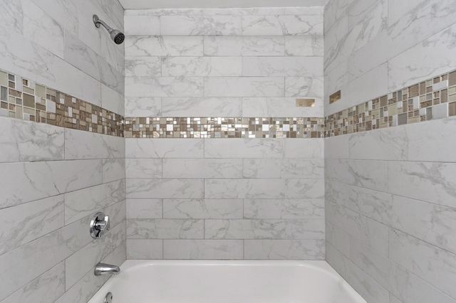3 Douglas Park 316, Boston, MA 02118