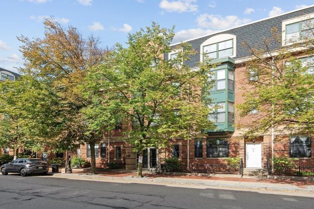 3 Douglas Park 316, Boston, MA 02118