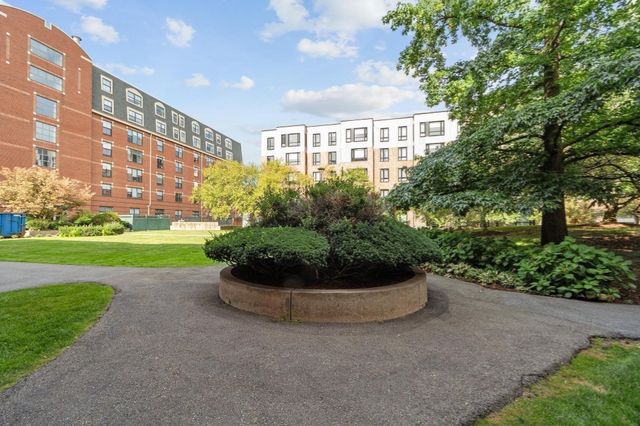 3 Douglas Park 316, Boston, MA 02118