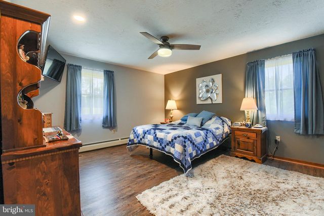 125 OLD MILL RD, Shermans Dale, PA 17090