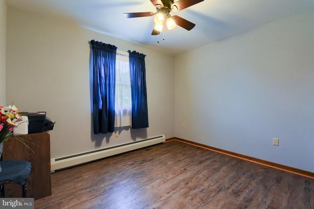 125 OLD MILL RD, Shermans Dale, PA 17090