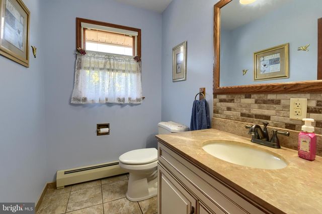 125 OLD MILL RD, Shermans Dale, PA 17090