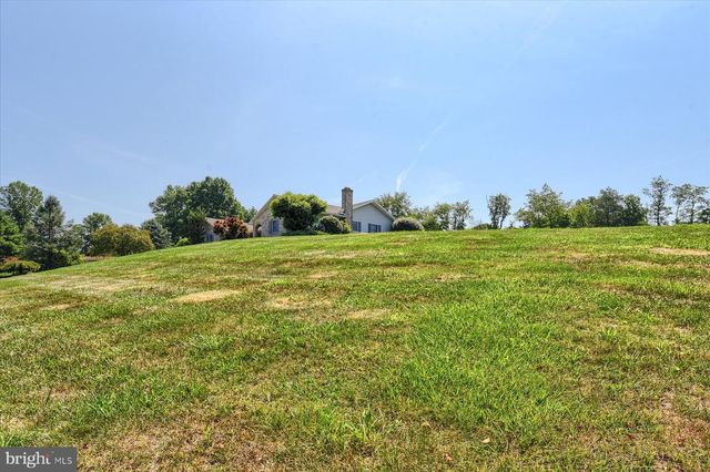 125 OLD MILL RD, Shermans Dale, PA 17090
