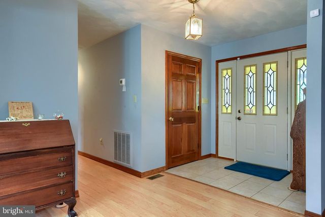 125 OLD MILL RD, Shermans Dale, PA 17090