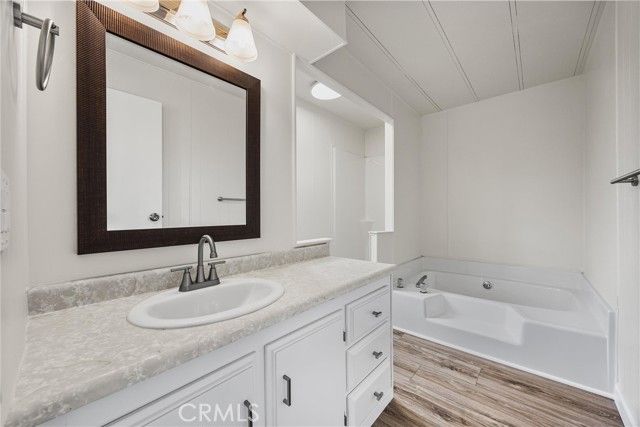 103 Cedarwood Lane, Bakersfield, CA 93308