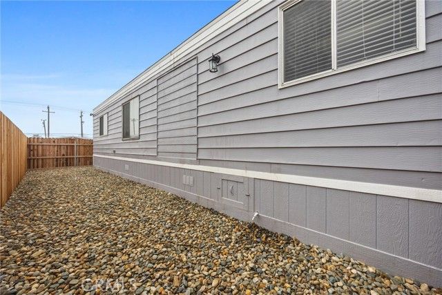 103 Cedarwood Lane, Bakersfield, CA 93308