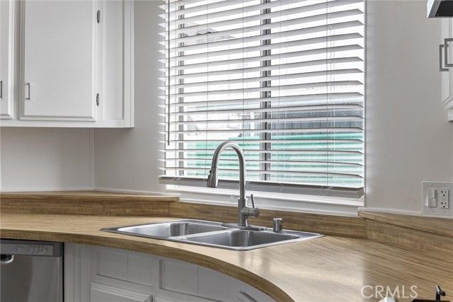 103 Cedarwood Lane, Bakersfield, CA 93308