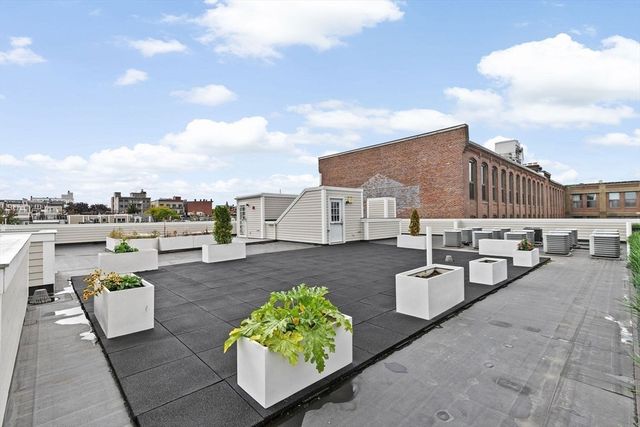 340 W 2nd Street 13, Boston, MA 02127