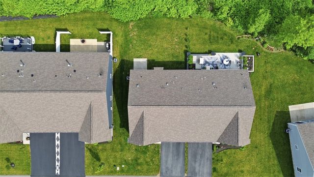 430 Dana Dr, Plum Boro, PA 15068