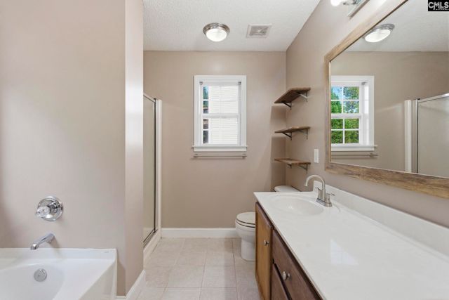 6 Woodlands Ridge Ct, Columbia, SC 29229
