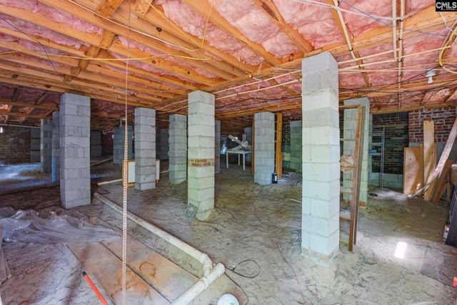 6 Woodlands Ridge Ct, Columbia, SC 29229