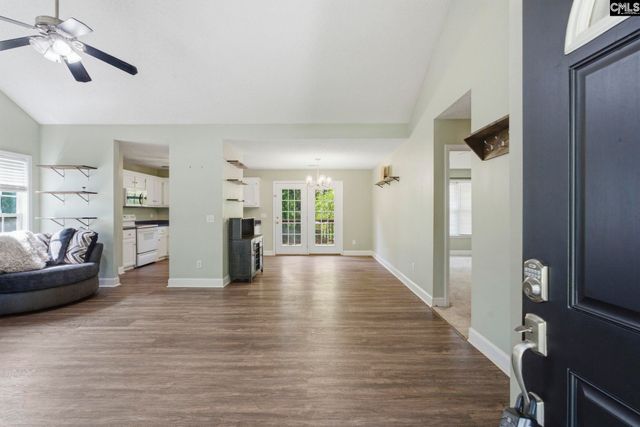 6 Woodlands Ridge Ct, Columbia, SC 29229