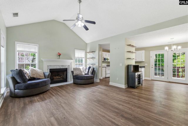 6 Woodlands Ridge Ct, Columbia, SC 29229