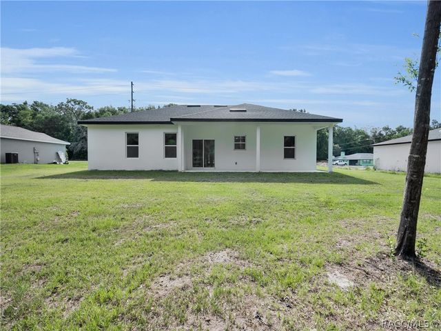 8790 N Elkcam Boulevard, Citrus Springs, FL 34433