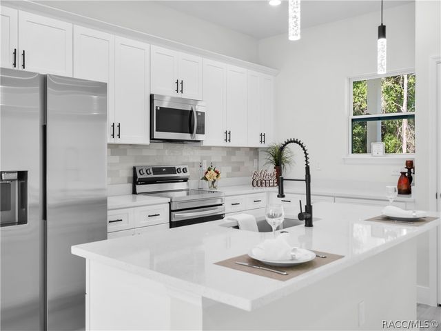 8790 N Elkcam Boulevard, Citrus Springs, FL 34433