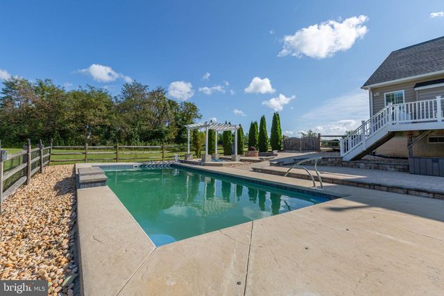 5911 NELLIE LN, King George, VA 22485