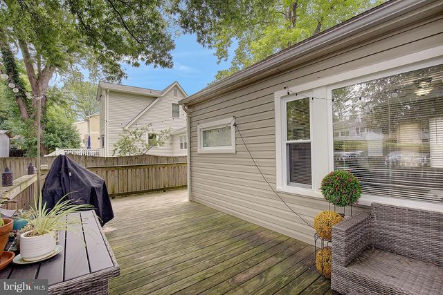 295 WEST AVE, Prince Frederick, MD 20678