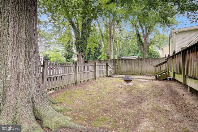 295 WEST AVE, Prince Frederick, MD 20678