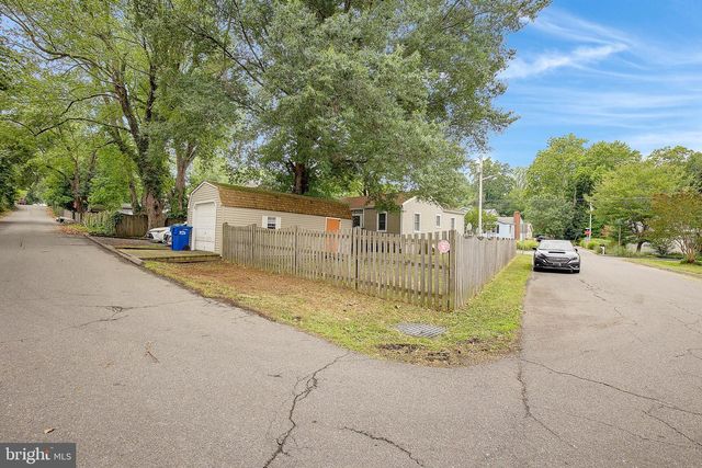 295 WEST AVE, Prince Frederick, MD 20678