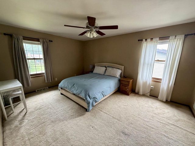 1115 Hiawatha Drive, Beaver Dam, WI 53916