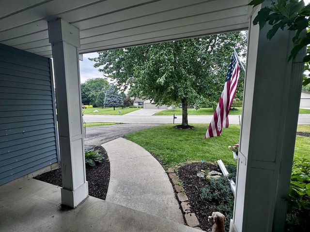 1115 Hiawatha Drive, Beaver Dam, WI 53916