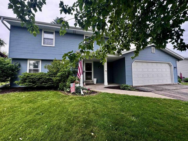 1115 Hiawatha Drive, Beaver Dam, WI 53916