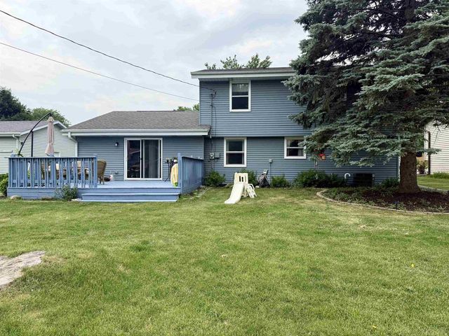 1115 Hiawatha Drive, Beaver Dam, WI 53916
