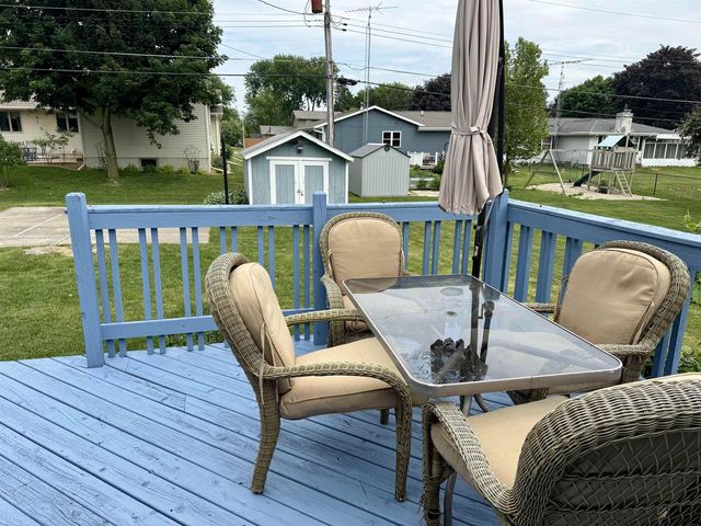 1115 Hiawatha Drive, Beaver Dam, WI 53916