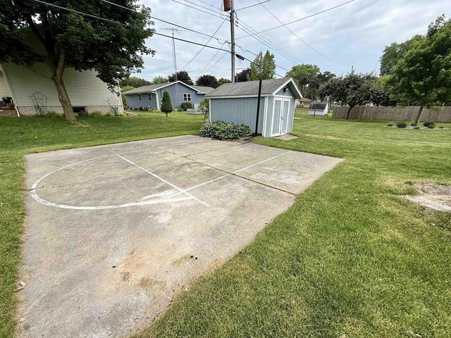 1115 Hiawatha Drive, Beaver Dam, WI 53916