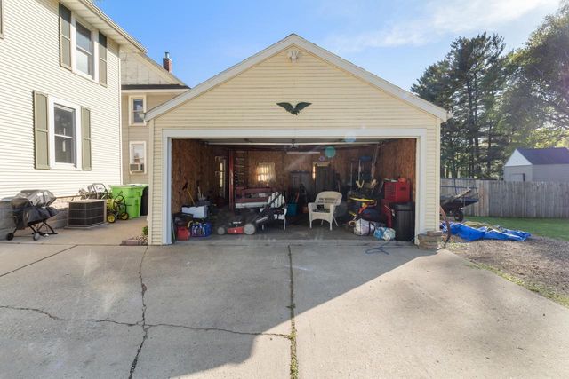 700 S Center Street, Beaver Dam, WI 53916