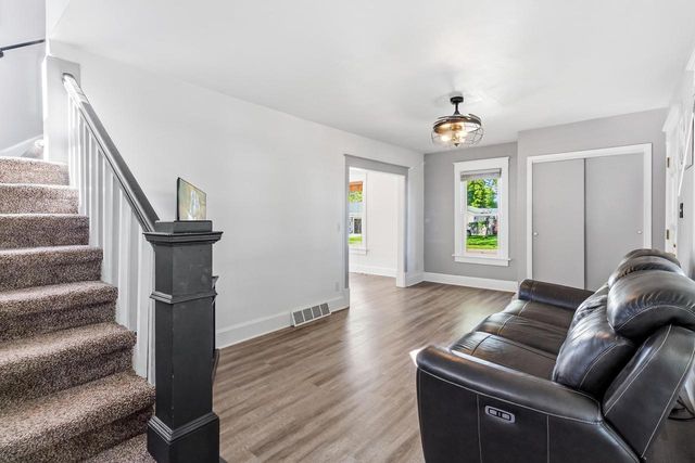 700 S Center Street, Beaver Dam, WI 53916