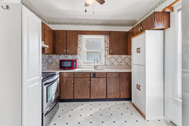 700 S Center Street, Beaver Dam, WI 53916