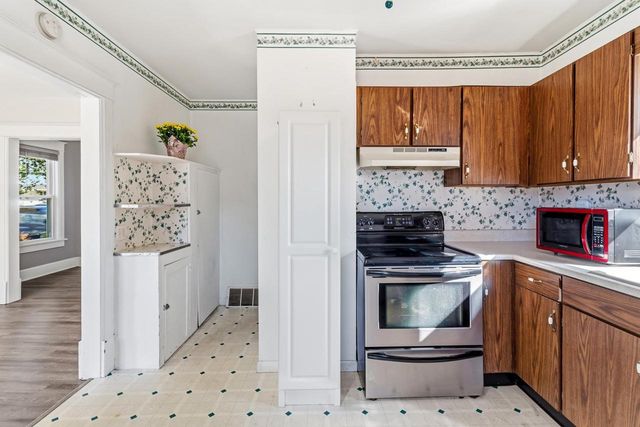700 S Center Street, Beaver Dam, WI 53916