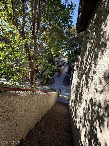 4955 Lindell Road 203, Las Vegas, NV 89118