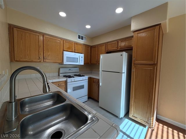 4955 Lindell Road 203, Las Vegas, NV 89118