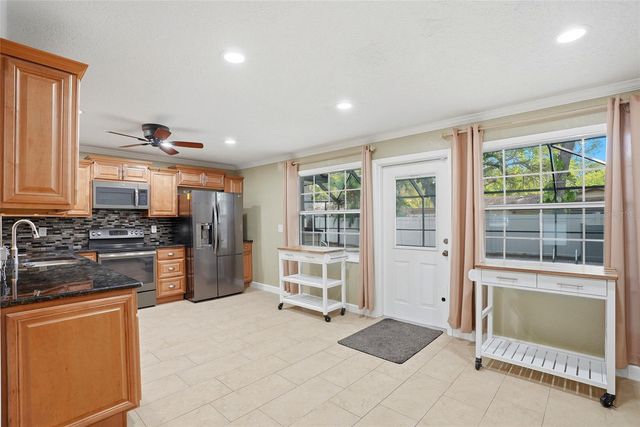 2207 WILLOWBROOK DR, Clearwater, FL 33764