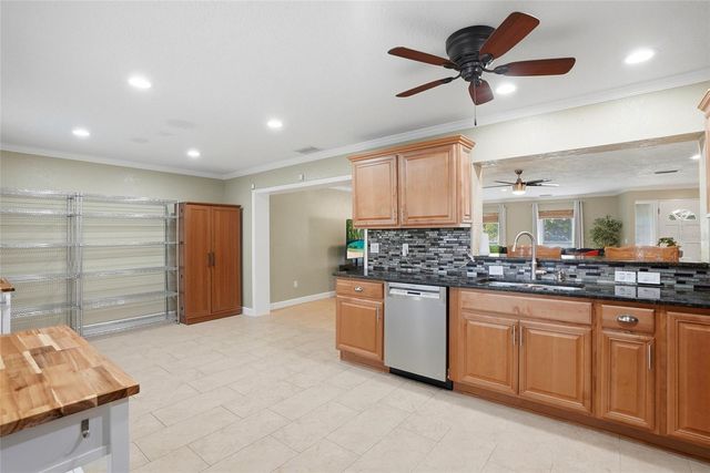 2207 WILLOWBROOK DR, Clearwater, FL 33764