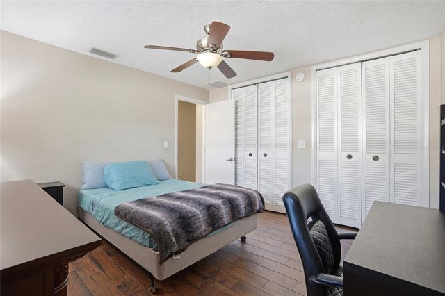 2207 WILLOWBROOK DR, Clearwater, FL 33764