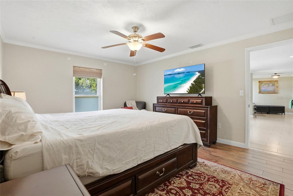 Image 17 of property listing at 2207 WILLOWBROOK DR, Clearwater, FL 33764