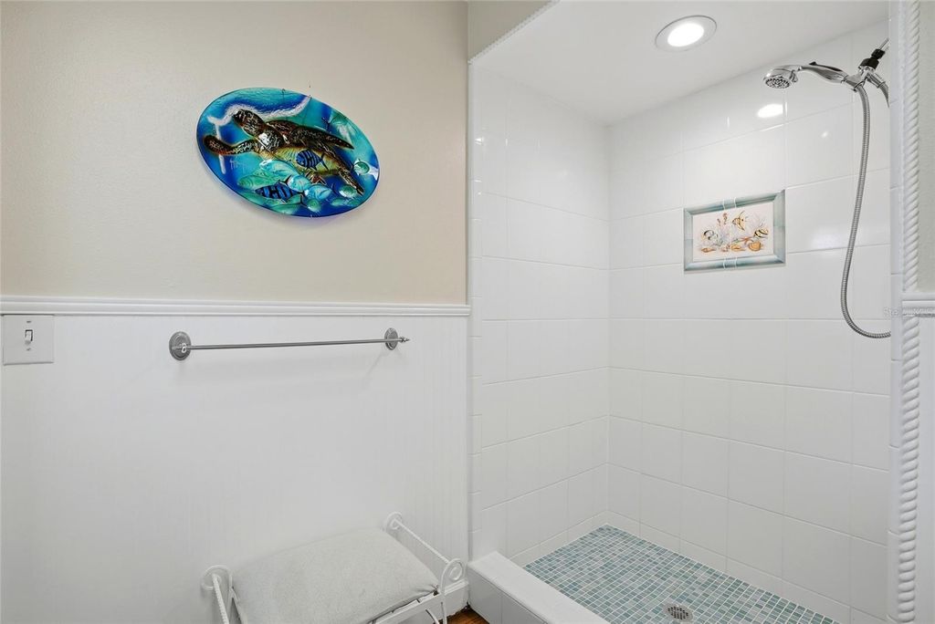 Image 25 of property listing at 2207 WILLOWBROOK DR, Clearwater, FL 33764