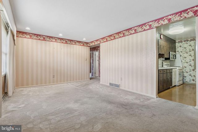 861 GUNNISON RD, York, PA 17404