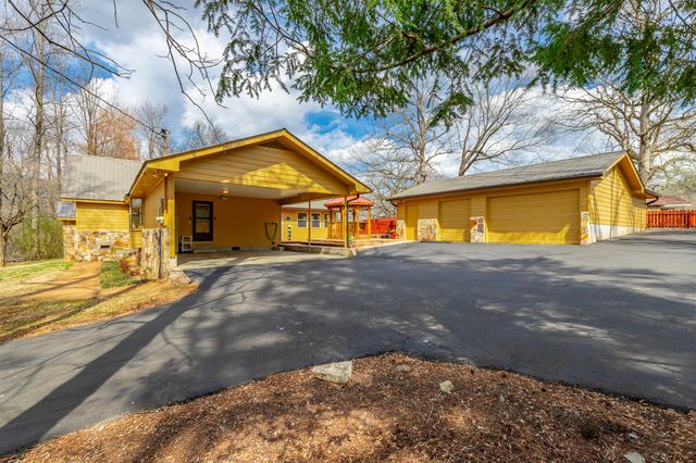 9973 Miller Road, Soddy Daisy, TN 37379