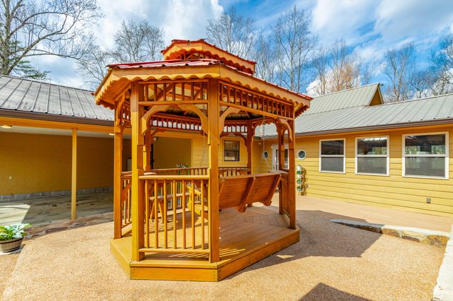 9973 Miller Road, Soddy Daisy, TN 37379