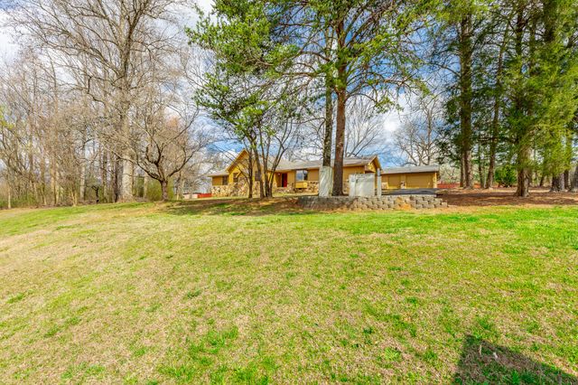 9973 Miller Road, Soddy Daisy, TN 37379