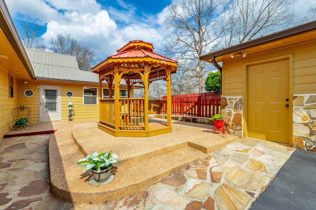 9973 Miller Road, Soddy Daisy, TN 37379