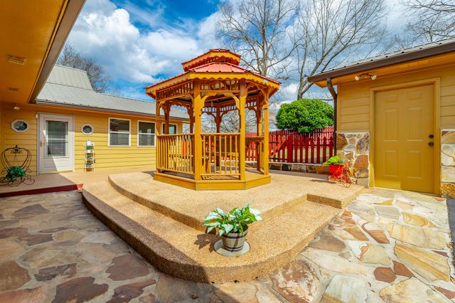 9973 Miller Road, Soddy Daisy, TN 37379