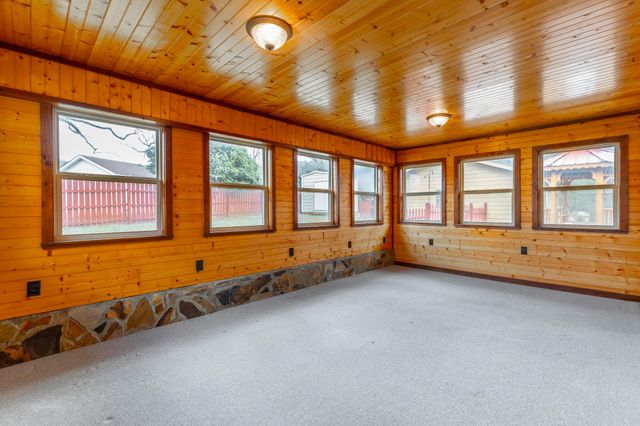 9973 Miller Road, Soddy Daisy, TN 37379