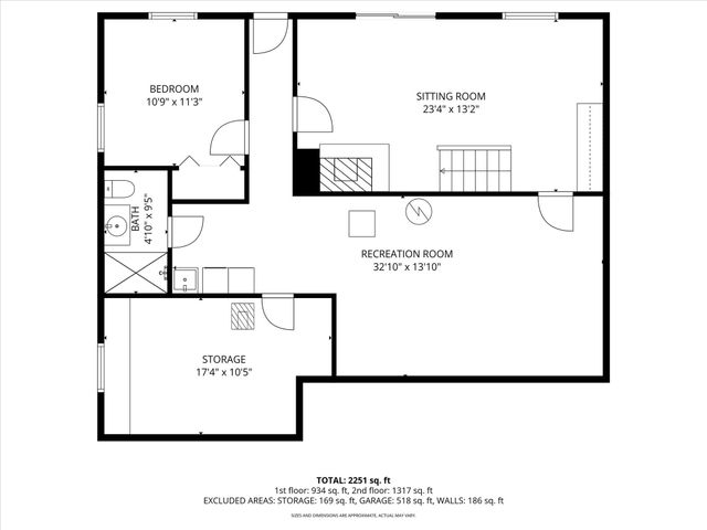 867 Cramton Avenue NE, Ada, MI 49301