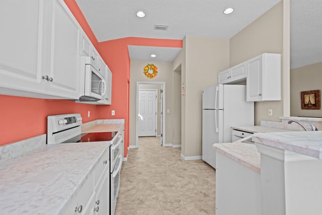 660 Casa Fuerta Ln, St Augustine, FL 32080